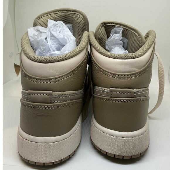 Nike Air Jordan 1 Mid Legend Light Brown Khaki GS HF4781-203 Size 6.5Y